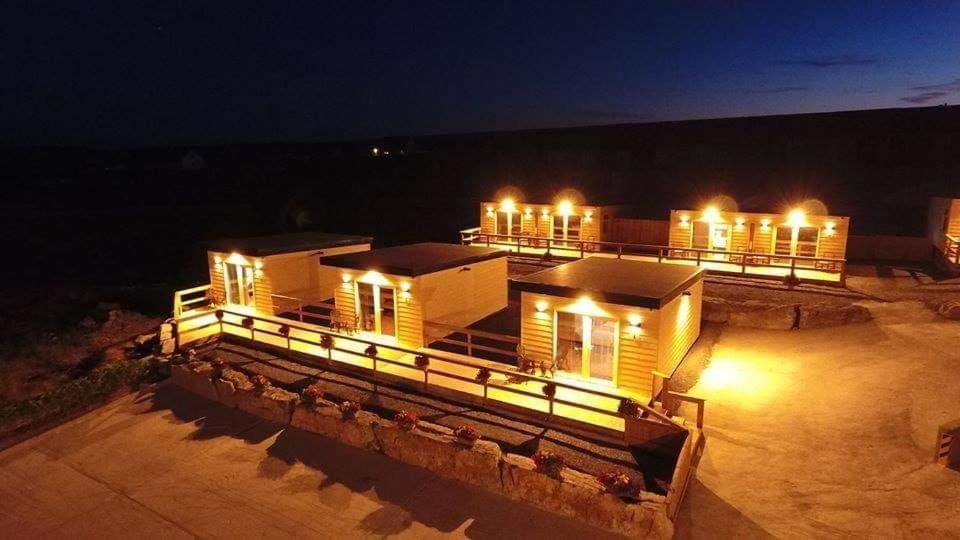 Aran Islands Hotel Kilronan  Exterior photo