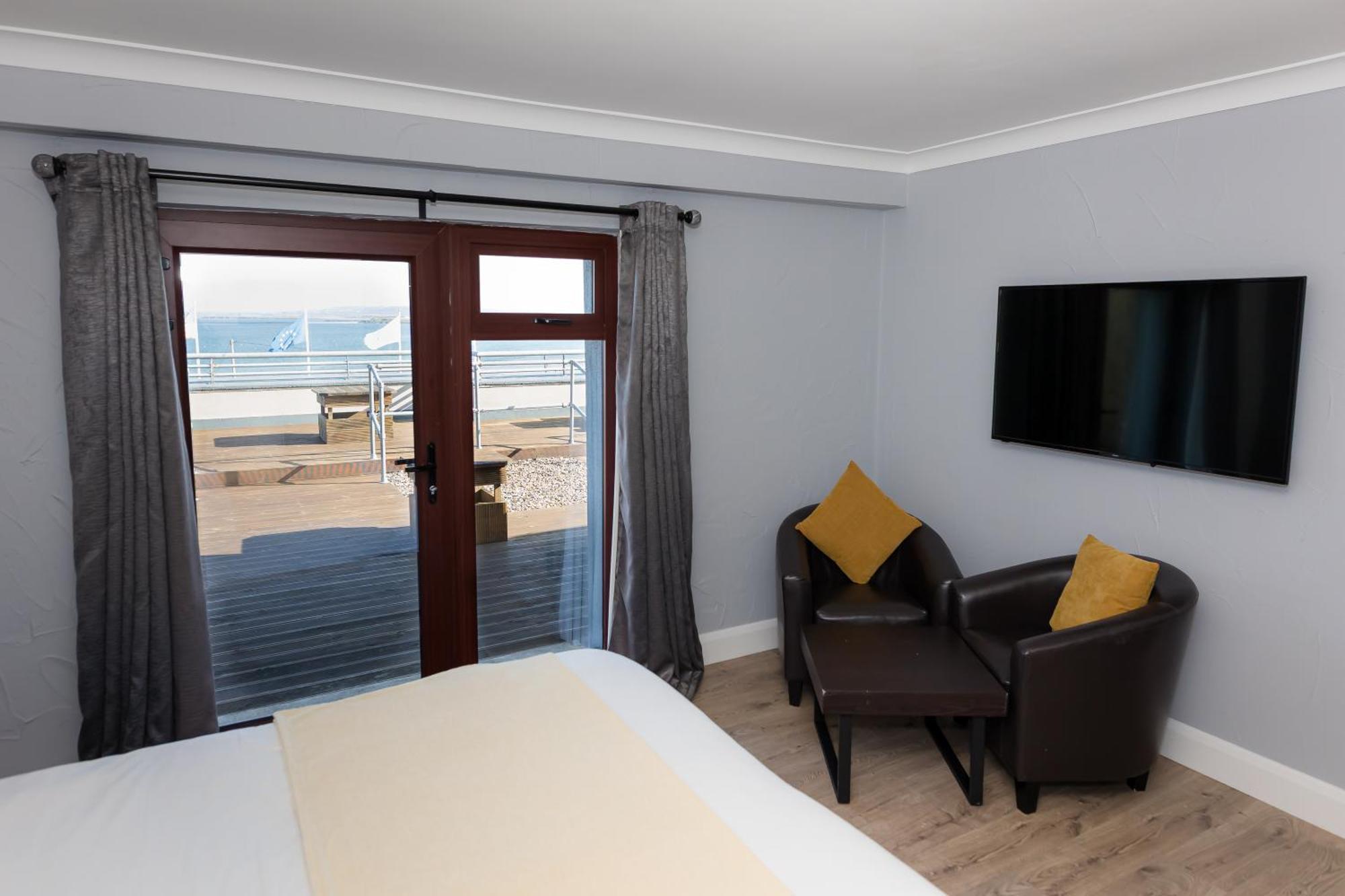 Aran Islands Hotel Kilronan  Exterior photo