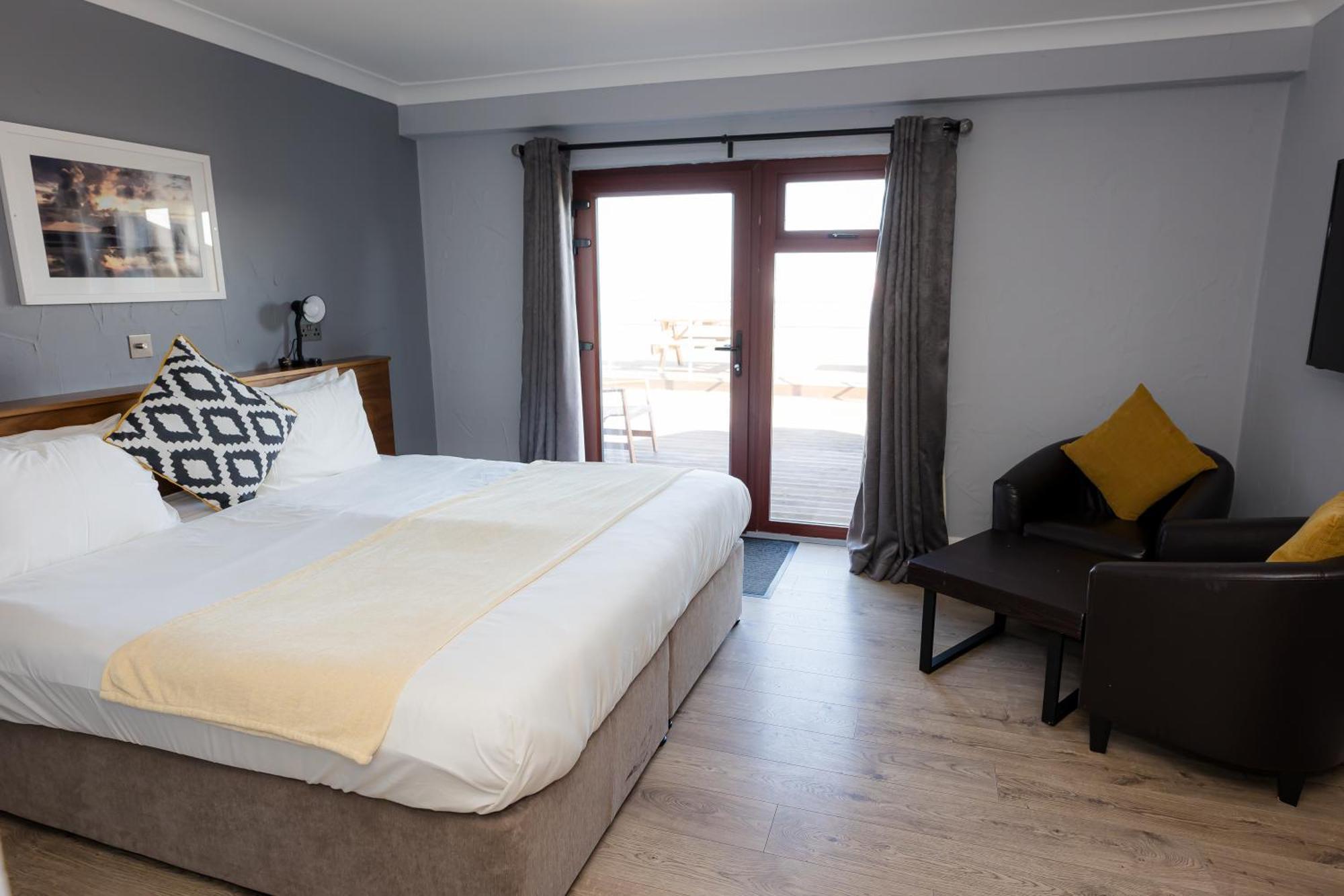Aran Islands Hotel Kilronan  Exterior photo