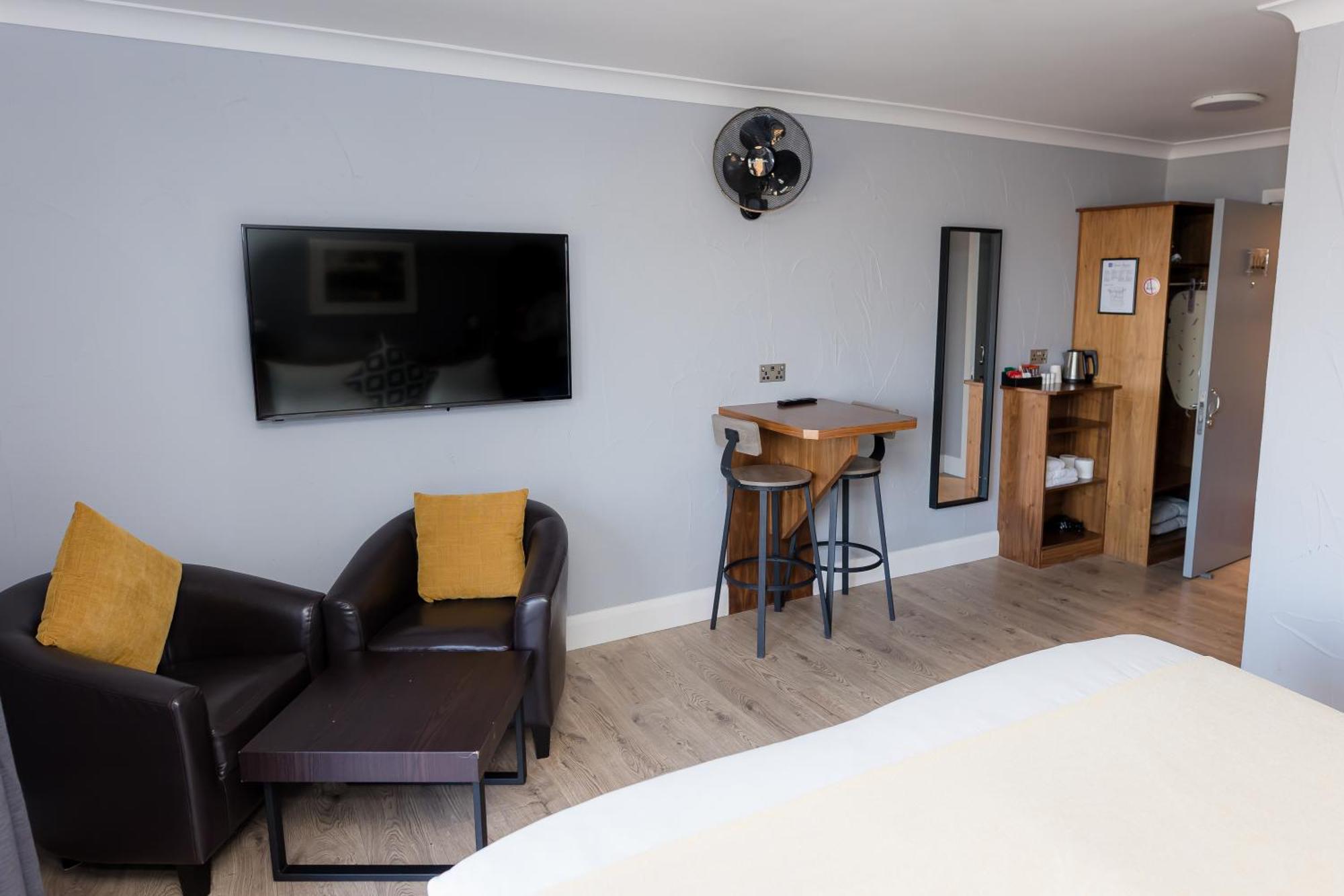 Aran Islands Hotel Kilronan  Exterior photo