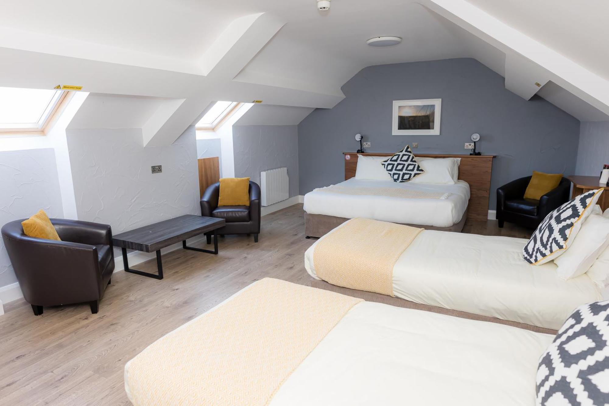 Aran Islands Hotel Kilronan  Exterior photo